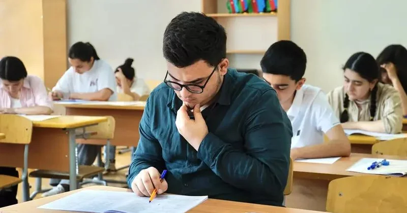 DİM: 7 nəfərdə mobil telefon, 3 nəfərdə isə “ağıllı” saat aşkarlandı