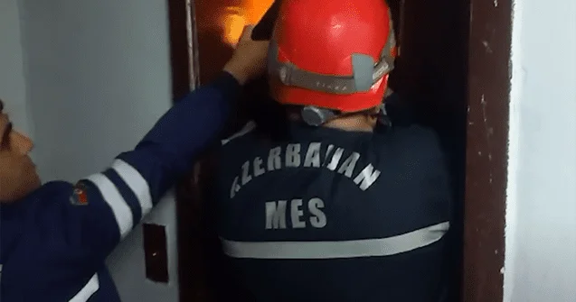 Liftdə köməksiz qalan şəxslər xilas edildi