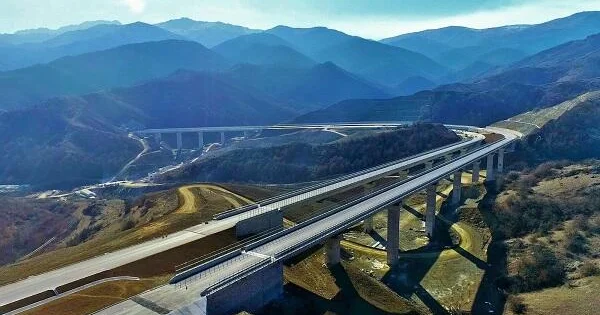Əhmədbəyli Füzuli Şuşa avtomobil yolu layihəsi Beynəlxalq Yol Federasiyasının mükafatına layiq görülüb KONKRET
