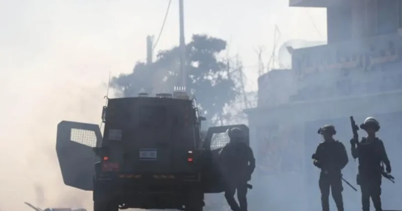 İsrail Livanda içində dörd şübhəlinin olduğu avtomobilə zərbə endirdiyini açıqlayıb