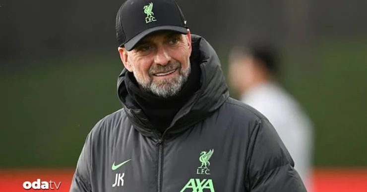 Futboldan heç bir anlayışı olmayan bu iki insanın... Məşhur məşqçidən Tramp və İnfantinoya sərt sözlər