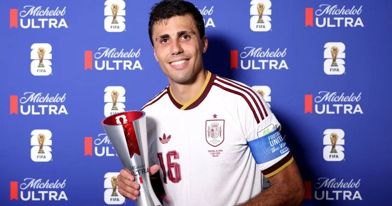 Portuqaliya İspaniya oyununun ən yaxşı futbolçusu açıqlandı