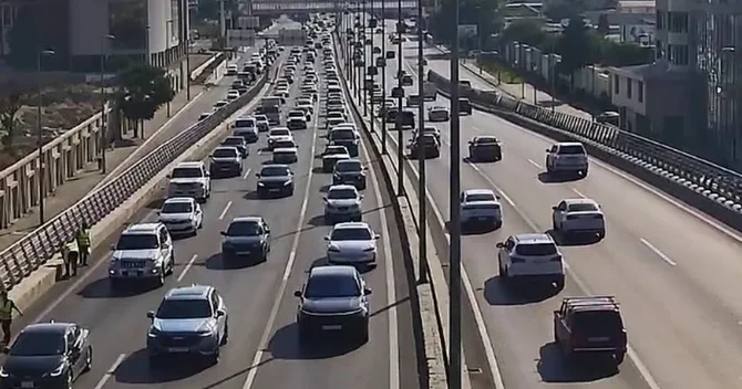 Bakının bir sıra yollarında tıxac yaranıb