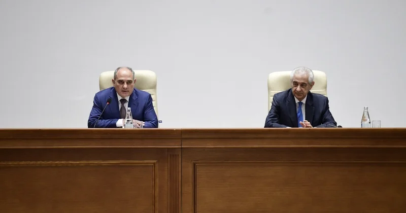 В партии Ени Азербайджан сменились руководители ряда районных организаций