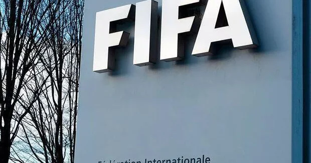 FİFA Trampın xahişi qəbul etdi: Qırmızı kart görsə də oynayacaq