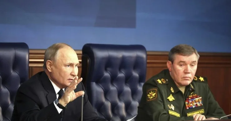 ​Putin bu rəqəmi 5 dəfə şişirdib Gerasimov 21 dəfə!