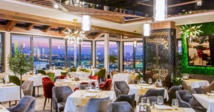 Bakıda restoranların dövriyyəsi 6% dən çox artıb