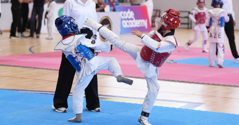 Gəncədə taekvondo üzrə şəhər birinciliyi keçirilib FOTO