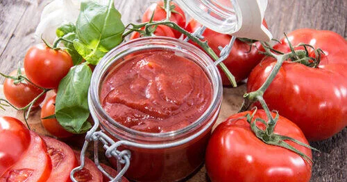 Bu üsuldan sonra tomat pastası aylarla qalsa belə kiflənmir
