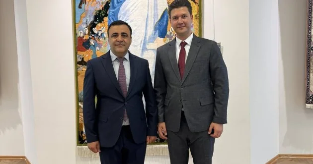 Türkiyəli qonaqlar Nizami Gəncəvi Muzeyini ziyarət ediblər