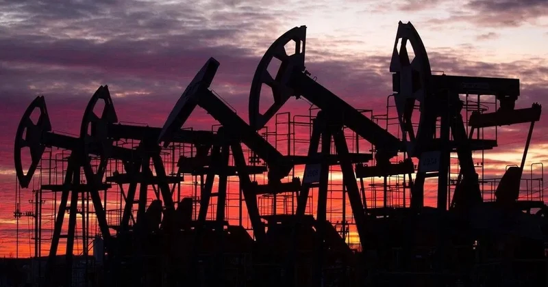 Нефть дорожает: Brent превысил $68, WTI $65