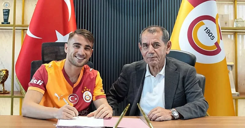 Yunus Akgün daha 4 il Qalatasaray da RƏSMİ