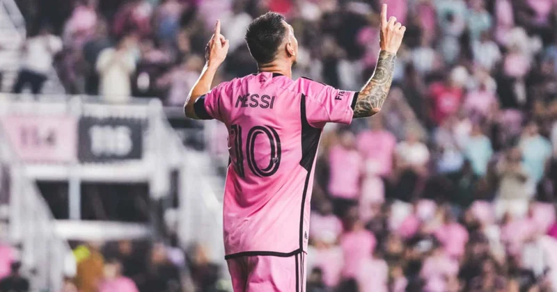 Messi mükafatını və cəzasını aldı