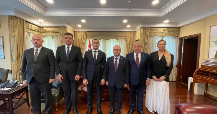 “İMZA” İctimai Birliyi Türkiyənin Azərbaycandakı səfiri ilə görüş keçirib