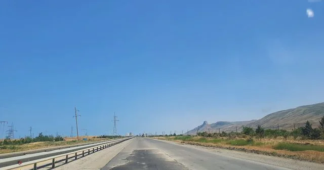 Köhnə kəndə, təzə adət... Qubanın köhnə yolunda işıq əvəzinə radar var, nişanlar da gözə dəymir