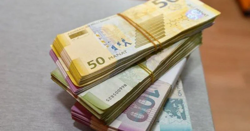 Доходы госбюджета Азербайджана превысили прогноз более чем на 700 млн манатов