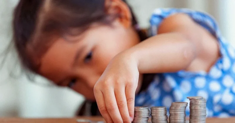 Özbəkistanda kişi arvadına 13 illik alimenti əvvəlcədən ödədi