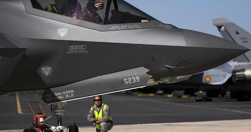 İspaniya F 35 qırıcı təyyarələrini almaq planını rəfə qaldırıb