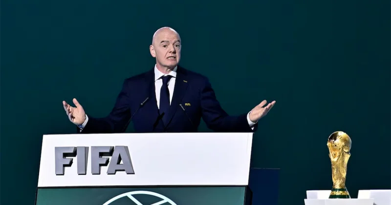 İnfantino üzr istədi