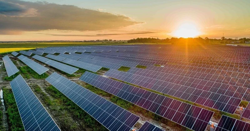 “Şəfəq” günəş layihəsi çərçivəsində elektrik quraşdırma fəaliyyətlərinə start veriləcək