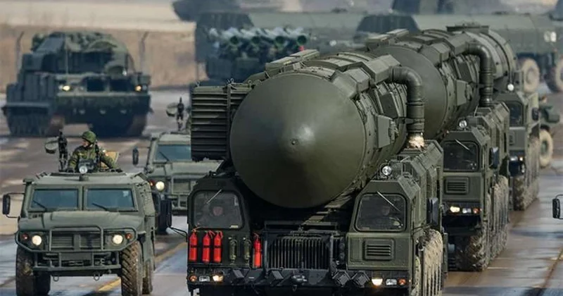 Rusiyanın ballistik raket manevri: Növbə nüvə silahındadır?