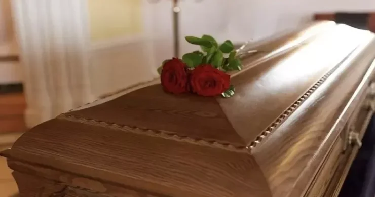 Anası öldü, dəfn yox, toy mərasimi keçirdi