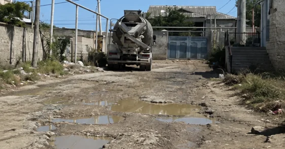 Bakıda sakinlər etiraz edir
