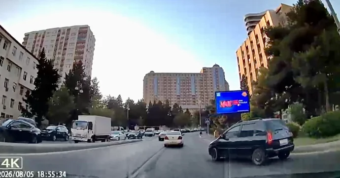 Yol vermədi, qəza şəraiti yaratdı, hələ bir etiraz da etdi VİDEO