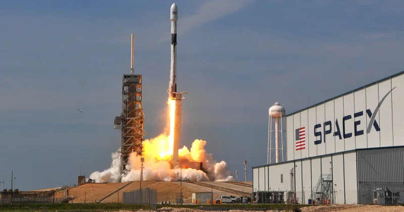 SpaceX in IPO dan sonrakı ilk hesabatı: çox qazansa da süni intellektə daha çox xərcləyib
