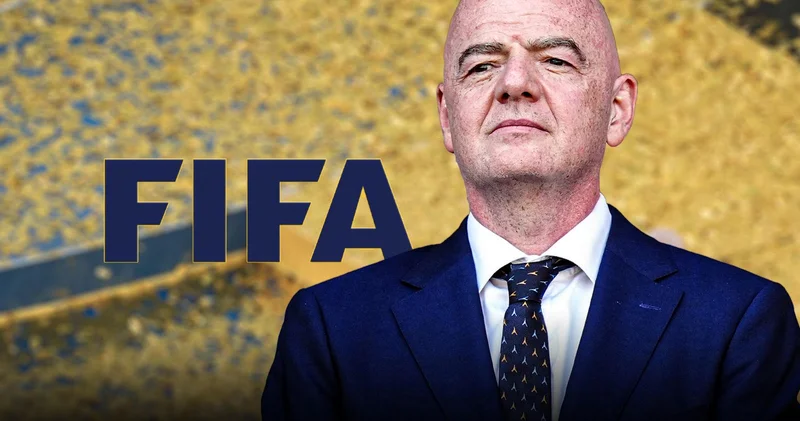 İnfantino səhvinə görə üzr istədi, lakin FİFA prezidenti olaraq qaldı