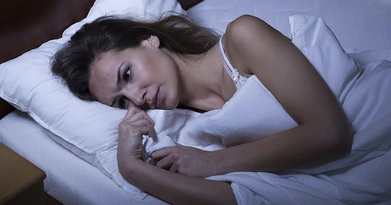 Gecə tez tez oyanmağın əsas səbəbləri məlum oldu