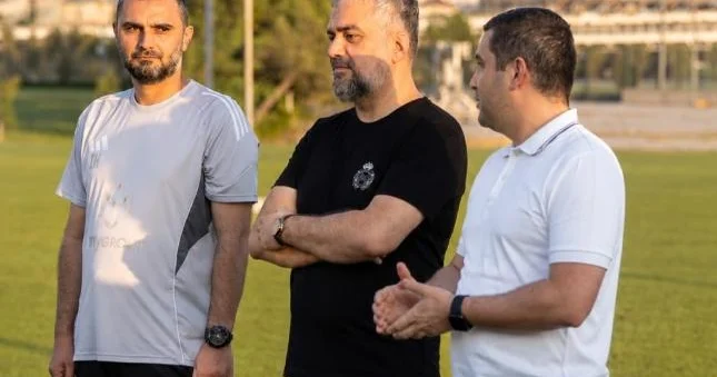 "Şəfa" rəhbərliyi komandanın düşərgəsində