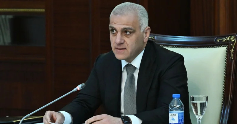 Bu, bir seçim deyil, məcburiyyətdir : Nazir müavini metrodan danışdı