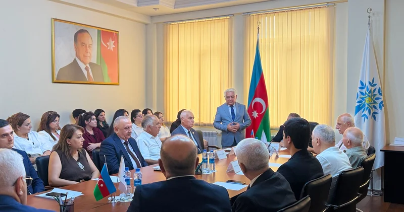 YAP Səbail rayon təşkilatında “Şəhərsalma və Memarlıq İli” çərçivəsində görüş keçirilib FOTOLAR