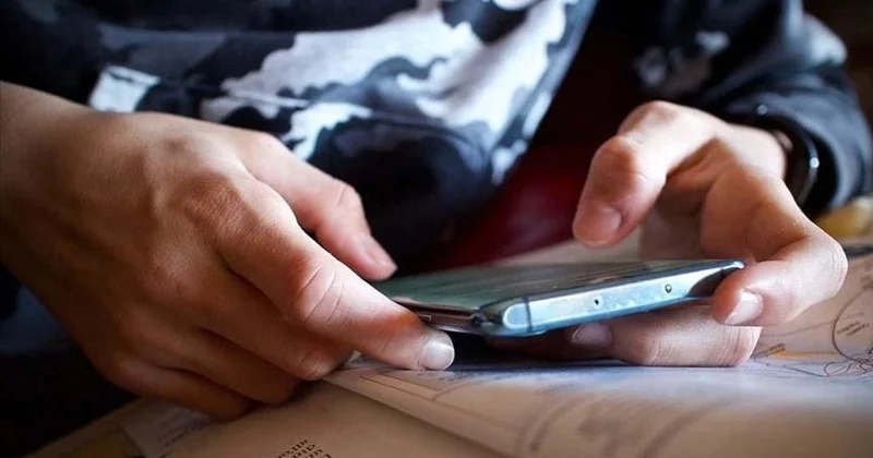 Vətəndaş bu mağazadan şikayətçidir: Telefonu öz iCloud hesabımla istifadə edə bilmədim