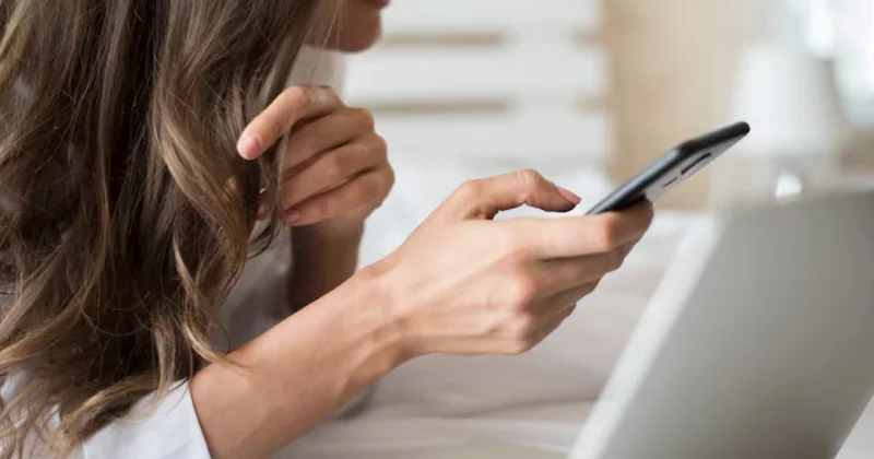 Smartfonlarımız bizi dinləyir? Açıqlama