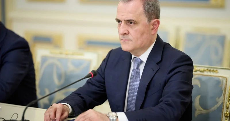 Ceyhun Bayramov: Zelenski Ukraynaya göstərdiyi humanitar yardımla bağlı Prezident İlham Əliyevə təşəkkür edib