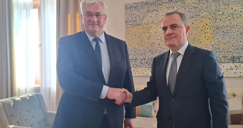 Xarici işlər nazirlərinin görüşü