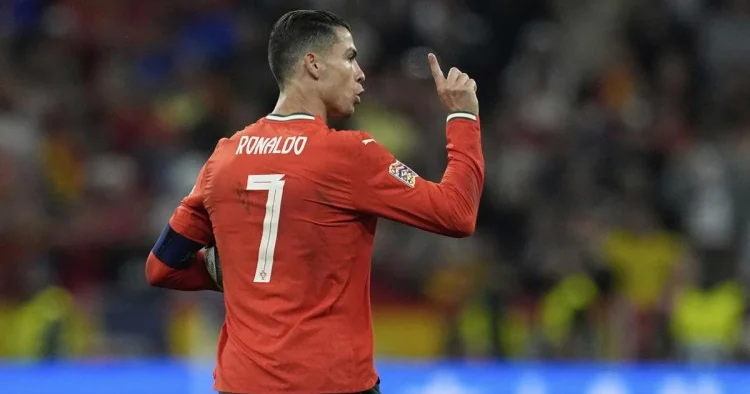 Ronaldo Messini geridə qoydu rekordsmenə 1 qol qaldı