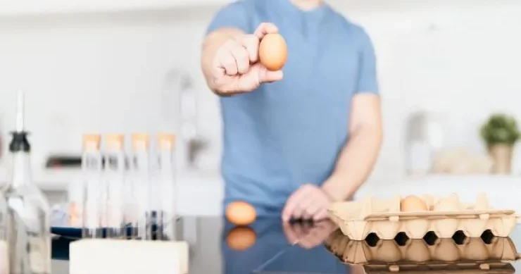 Yumurta, yoxsa kəsmik: səhər yeməyində hansını yemək daha yaxşıdır?