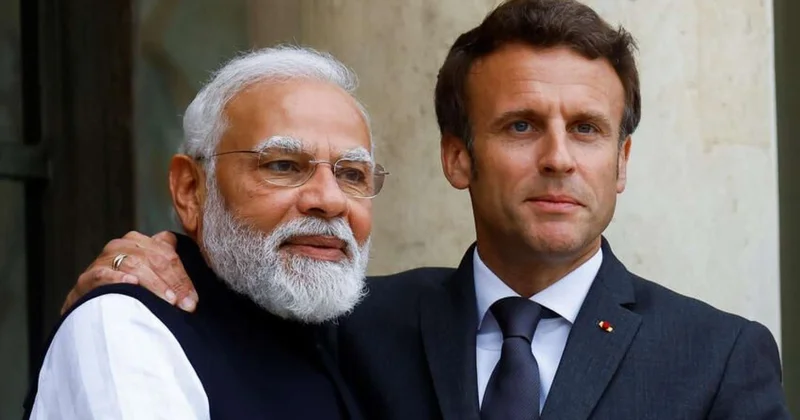 Makronla Modi Ukrayna ilə bağlı müzakirə aparıblar