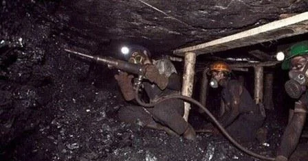 Qızıl mədəni çökdü: ölənlər var