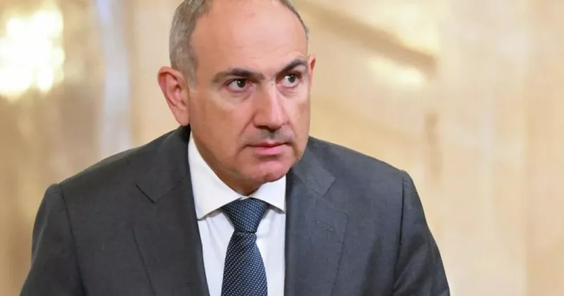Самолёт Пашиняна пролетел над Азербайджаном