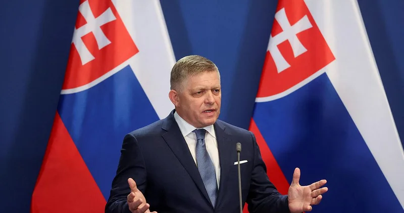 Fico Ukraynaya Slovak əsgərlərinin göndərilməsini rədd etdi