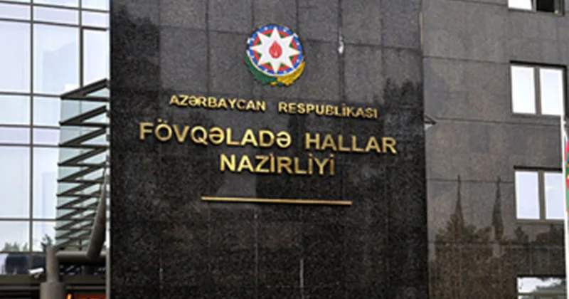 FHN: Avtomobildə sıxılı vəziyyətdə qalmış 2 nəfərin meyiti çıxarılaraq aidiyyəti üzrə təhvil verilib