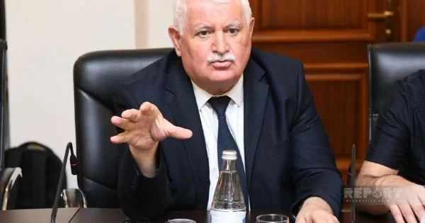 Umud Rəhimoğlu Təzə Pir dəki yas qiymətini bahalığına, Sabir Fondunun rəhbəri isə boşanmalara diqqəti çəkir