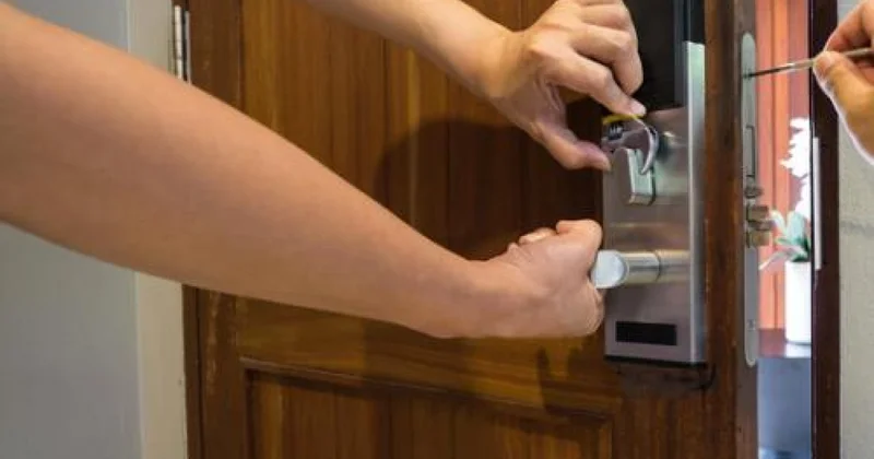 Bakı sakini mənzildə halsız vəziyyətdə tapıldı