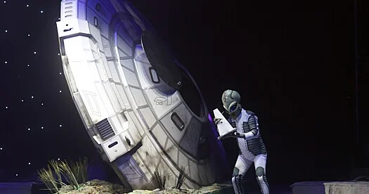 Yerə doğru uçan UFO ilə bağlı gözlənilməz detallar açıqlanıb...