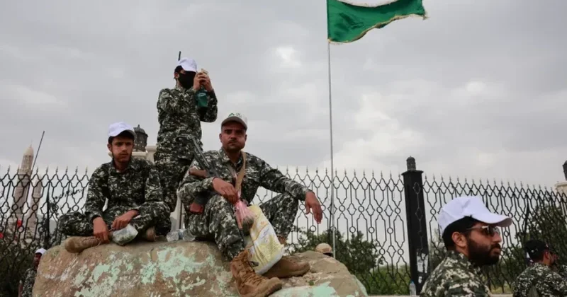 Yəməndə hökumət qüvvələri hücuma keçib, husilər strateji rayona nəzarəti itirib