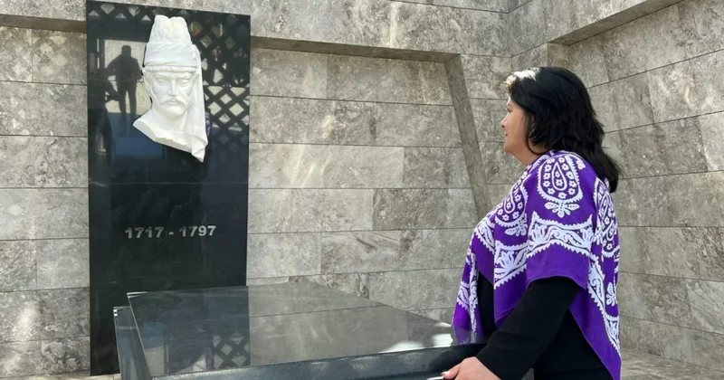 Şəhid qanı ilə yoğurulub Vətən olan torpağa, daşa niyə adımızı yazmaq zərurəti hiss edək ki?!
